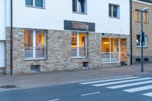 Neu eingerichtetes Restaurant – Foto 5
