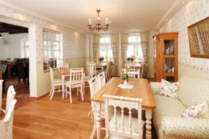Pächter (m/w/d) gesucht für Café/Restaurant in charmantem Landhotel am Niederrhein – Foto 5