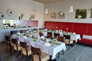 See-Restaurant mit 2 Bankettsälen und schöner Seeterrasse – Foto 4
