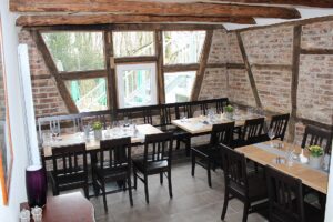 Alteingesessene Gaststätte mit Außengastronomie – Foto 3