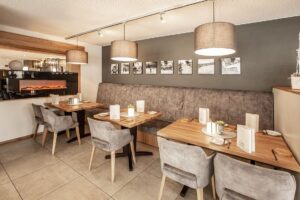 Neuwertiges Restaurant mit Apartments zur Miete oder zum Kauf – Foto 2