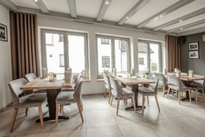 Neuwertiges Restaurant mit Apartments zur Miete oder zum Kauf – Foto 5