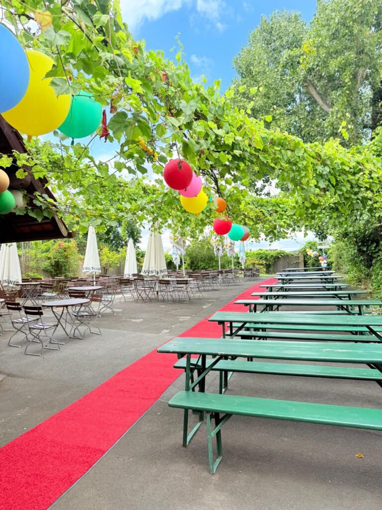 Voll ausgestattetes Restaurant mit Eventlocation in Liederbach am Taunus zu verpachten