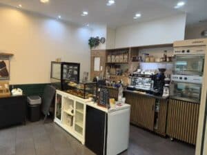 Voll ausgestattetes Café zur Übernahme in Berlin-Kreuzberg