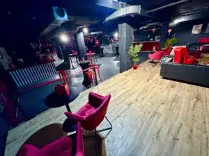 Club & Bar im Zentrum von Straubing – Foto 2