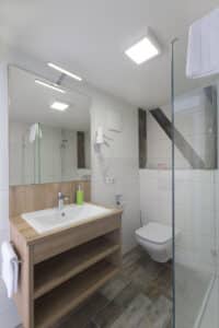 Traditionsgasthof mit Hotel im Herzen des Donautals – Foto 4