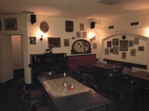 Alt-Berliner Szenekneipe / Bar Anna Koschke – laufender Betrieb zur Übernahme – Foto 3