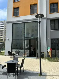 Backshop/Café mit ca. 100 m² Fläche zzgl. WC-Anlagen im Neubau (Studierendenapartments) – Foto 3