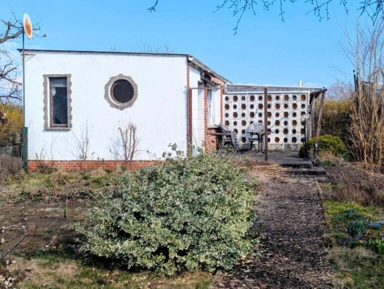 Ruheoase im Grünen – nur wenige Schritte zum See