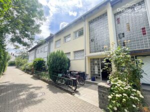 Kirchzarten: Vielseitiges Mehrfamilienhaus auf Erbpacht – Ideal für Anleger & Selbstnutzer – Foto 3