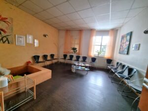 178 m²/ 240 m² - Arztpraxis, Büro, Kanzlei ab 01.01.2027 zu verpachten – Foto 3