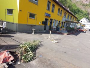 Biete ein Haus in Idar Oberstein zum Verkauf oder Verpachtung an