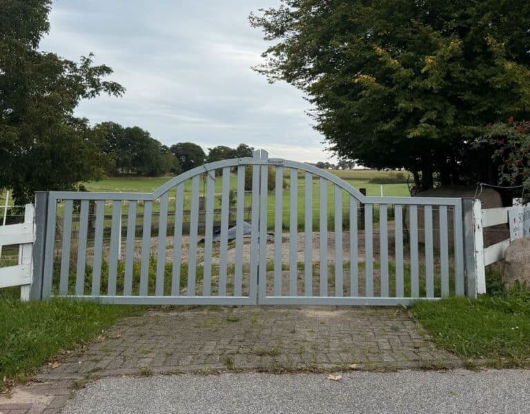 Stall, Offenstall, Selbstversorger zu verpachten
