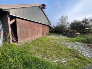 Offenstall mit ca. 1,5 ha Weide zu verpachten, Selbstversorger! – Foto 5