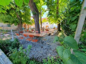 Landgasthof mit Hochzeitssaal, Biergarten und Pächterwohnung in Oberbayern – Foto 2