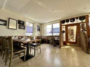 Erfolgreiches Restaurant plus Hotel – 24 Betten, moderne Küche, beste Anbindung - zu verpachten – Foto 5