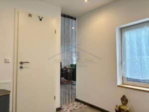 Kernsaniertes Ferienhaus mit Carport und Wohnmobilstellplatz auf Pachtland – Foto 4