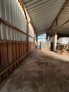 Halle (mit angrenzender Weide) zu verpachten – Foto 4