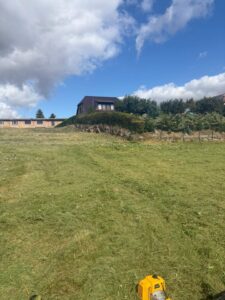Große eingezäunte Wiese zu verpachten – Foto 2