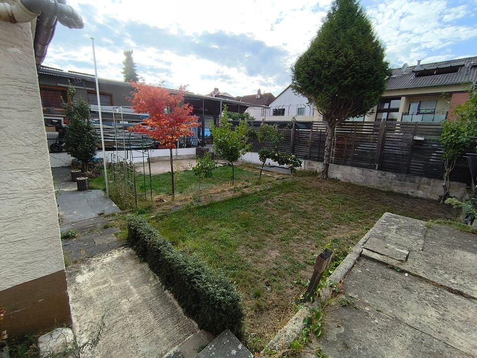 Klein Gartenfläche- Kelsterbach, Süd, Nähe Bahnhof zu verpachten.